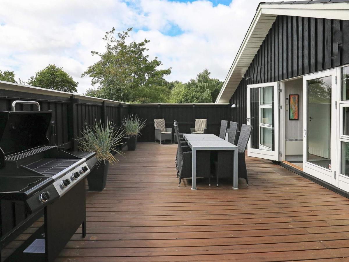 6 Person Holiday Home In Hemmet Esterno foto