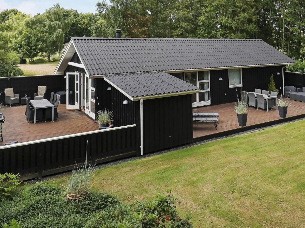 6 Person Holiday Home In Hemmet Esterno foto