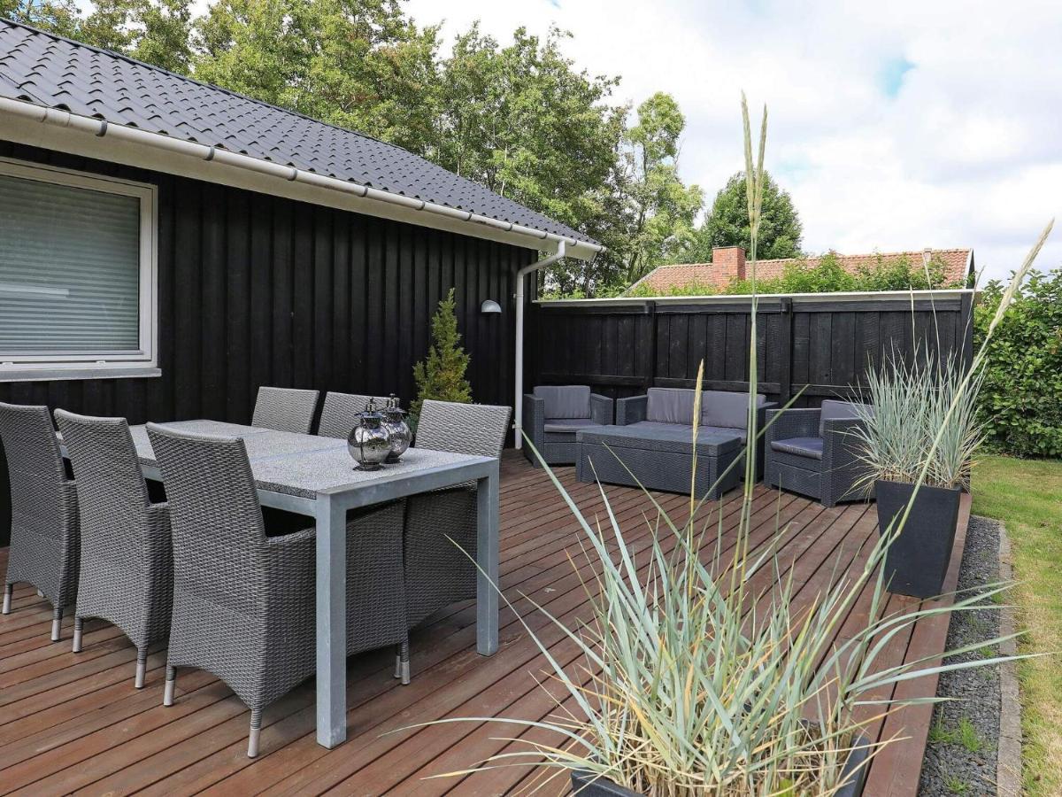 6 Person Holiday Home In Hemmet Esterno foto